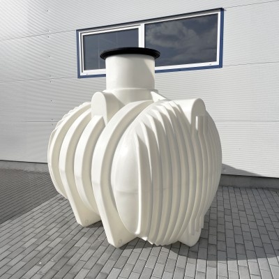 Podziemny zbiornik na wodę NEPTUN 4300 l